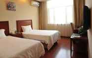 Kamar Tidur 3 GreenTree Inn Shanghai Jiading Anting Motor City Express Hotel