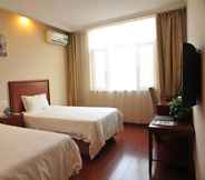 Bedroom 3 GreenTree Inn Shanghai Jiading Anting Motor City Express Hotel