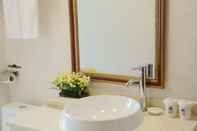 In-room Bathroom GreenTree Inn LaiBin DaQiao Road YeJin Road Express Hotel