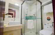 Bilik Mandi dalam Bilik 7 GreenTree Inn LaiBin DaQiao Road YeJin Road Express Hotel