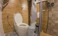 Toilet Kamar 6 Maximum Luxury Apartment