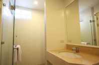 In-room Bathroom Baan Sea Talay