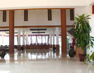 Lobby 2 Ngapali Paradise Hotel
