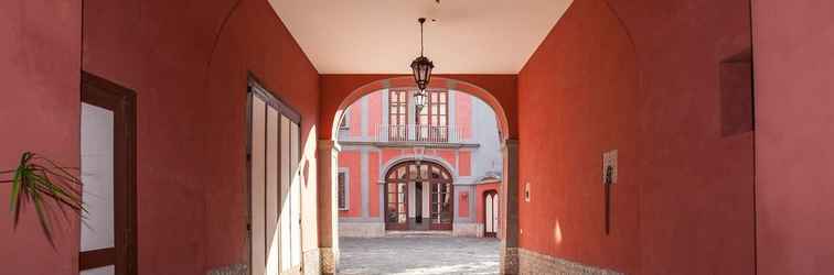 Lobby Palazzo Caracciolo