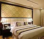 Bedroom 2 Garden Plaza Hotel Sefah