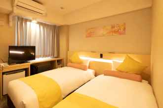 Kamar Tidur 4 Shinsaibashi Higashi Crystal Hotel