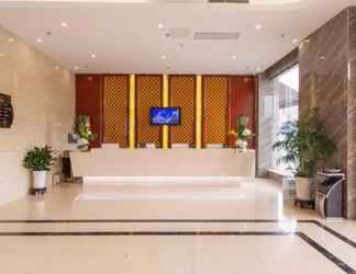 Lobi 2 Guilin Manhattan Hotel North Station