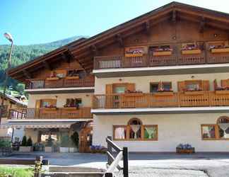 Exterior 2 Alpen Hotel Rabbi