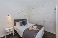 Bedroom Princes Wharf 1BR Home Away From Home