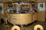 Bar, Cafe and Lounge Albergo Pozzole