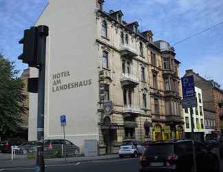 Exterior 2 Hotel Am Landeshaus