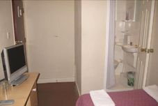 客室内バスルーム A to Z Hotel