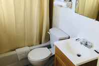 Toilet Kamar Sands Motel