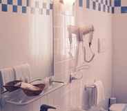 In-room Bathroom 3 Hotel Il Settebello