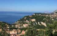 Nearby View and Attractions 5 B&B Villa Reginella