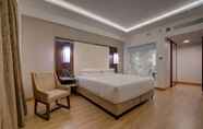 Kamar Tidur 5 Courtyard by Marriott Surat