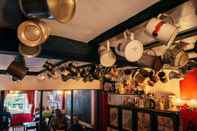 Quầy bar, cafe và phòng lounge The Mug House Inn & Restaurant