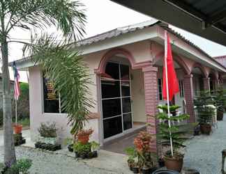 Bangunan 2 Kampung Guest House