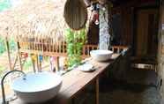 In-room Bathroom 6 Pu Luong Homestay