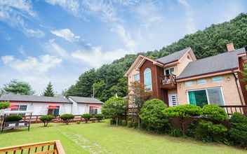 Exterior 4 Yangpyeong Moegaram Pension