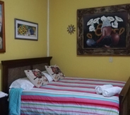 Kamar Tidur 5 Hostal Las Catalinas Anton Panama