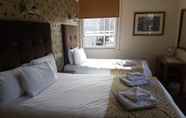 Kamar Tidur 6 The Moseley Arms