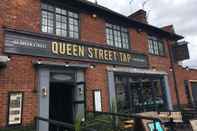 Exterior Queen Street Tap