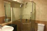 Toilet Kamar Hotel Lintas Plaza