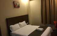 Bedroom 4 Hotel Lintas Plaza