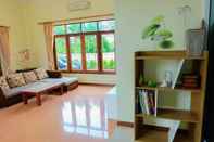 พื้นที่สาธารณะ Tansita House 1