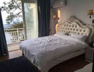 Kamar Tidur 2 Qiandaohu Luxury Lake View Villa