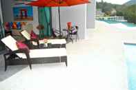 Kolam Renang Patong Bay Hill 1 bedroom Apartment