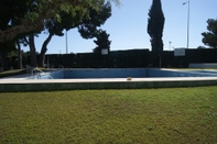 Swimming Pool Apartamento Marineu Arcos II