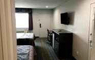 Bedroom 6 Americas Best Value Inn & Suites Mont Belvieu Houston