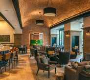 Quầy bar, cafe và phòng lounge 2 Canopy by Hilton Dallas Uptown