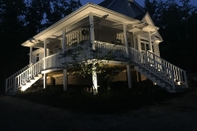 Exterior Stonehill Cottages