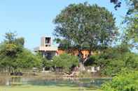 Bên ngoài Tree Tops Yala