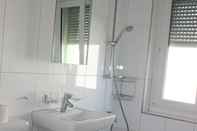 Toilet Kamar Swiss Star Residences