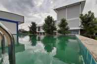 Swimming Pool Golden Teak Ville