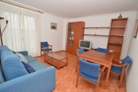 Ruang Umum Apartment in Isla, Cantabria 103661 by MO Rentals