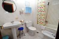 In-room Bathroom Studio in Isla, Cantabria 102806 by MO Rentals