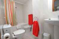 In-room Bathroom Apartment in Isla, Cantabria 102808 by MO Rentals