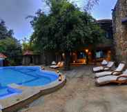 Swimming Pool 2 Pugdundee Safaris Kings Lodge