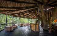 Nhà hàng 6 Pugdundee Safaris- Tree House Hideaway