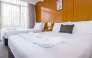 Bedroom 5 Merimbula Lakeview Hotel
