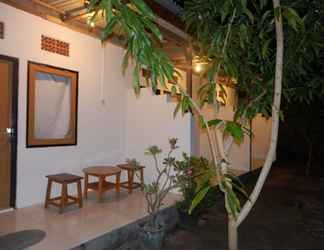 Lobby 2 Backpacker Bali Barat