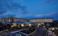 Exterior 3 Landing Jeju Shinhwa World Hotels & Resorts