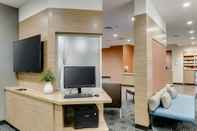 Functional Hall TownePlace Suites by Marriott Kansas City Liberty