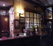 Quầy bar, cafe và phòng lounge 5 Sneyd Arms Hotel