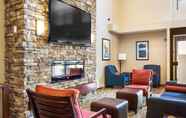 Lobi 3 Comfort Inn & Suites Niagara Falls Blvd USA